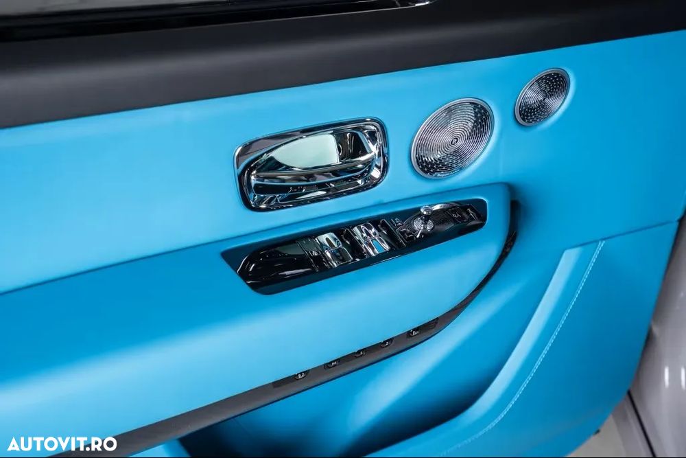 Rolls-Royce Cullinan - 25