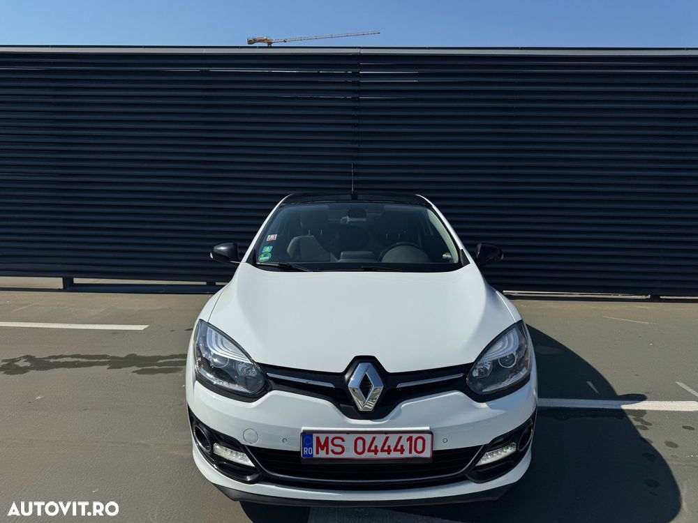 Renault Megane Coupe TCe 130 EDC Bose Edition - 4