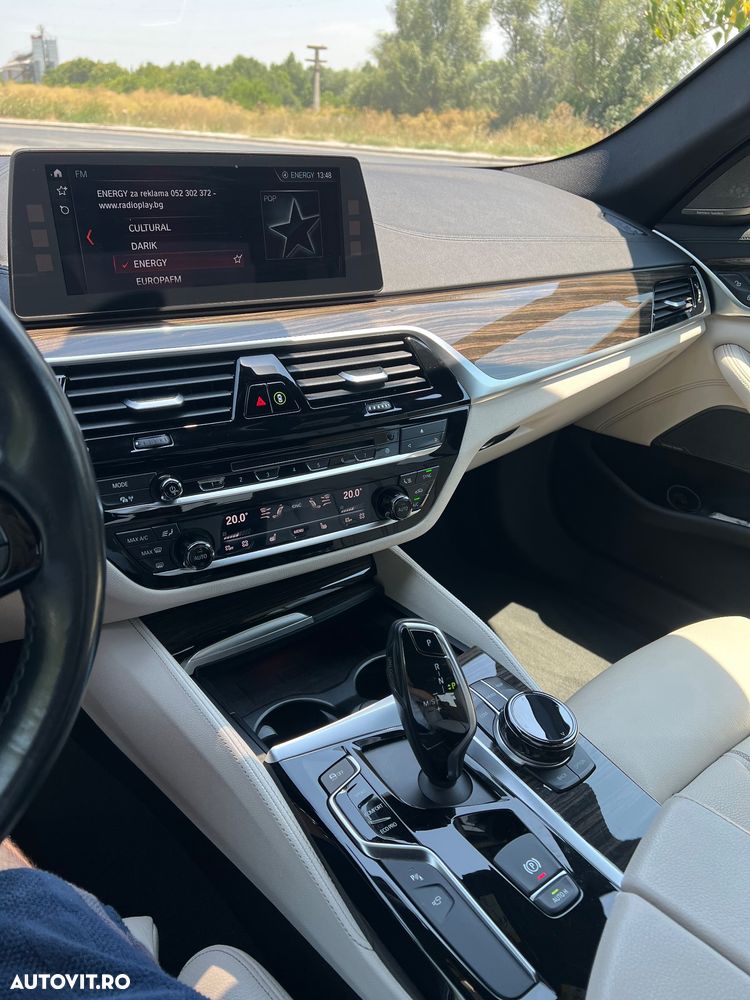 BMW Seria 5 530d Aut. Luxury Line - 9