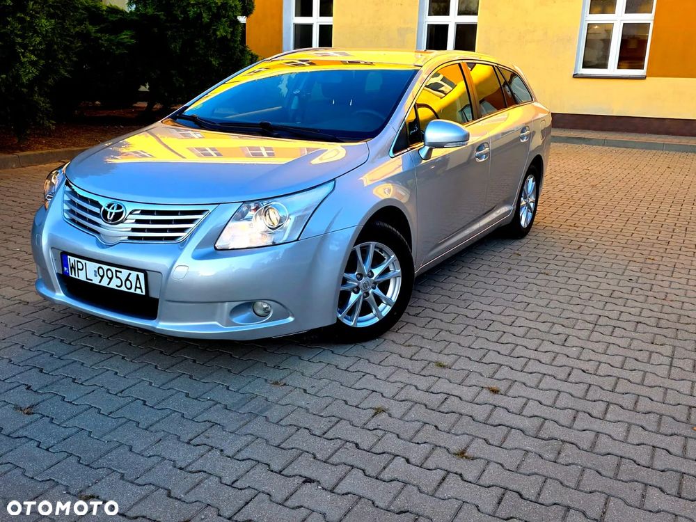 Toyota Avensis - 4