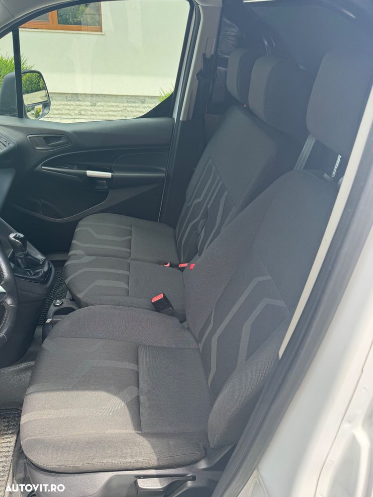 Ford Transit Connect - 15