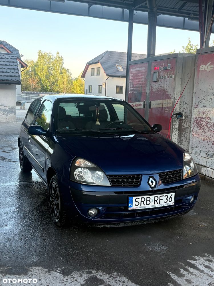 Renault Clio - 2