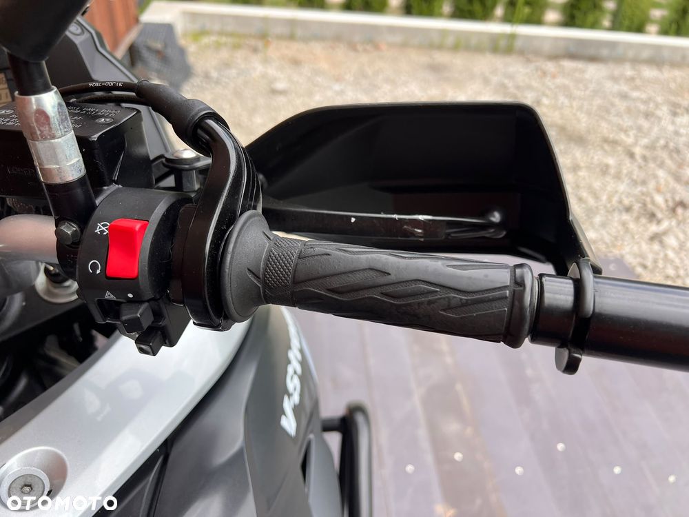 Suzuki V-STROM - 15