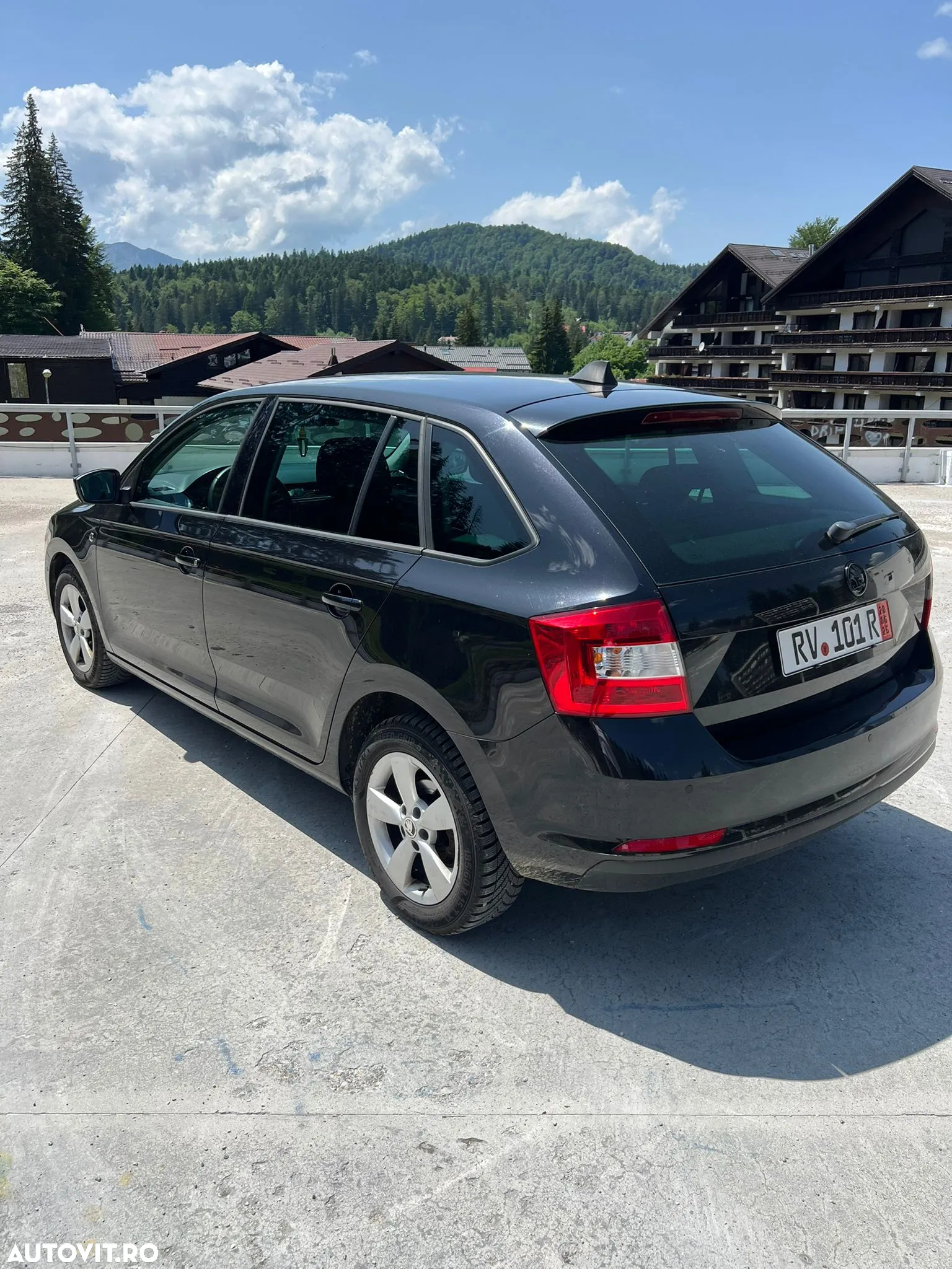 Skoda RAPID Spaceback 1.6 TDI DSG Edition - 4