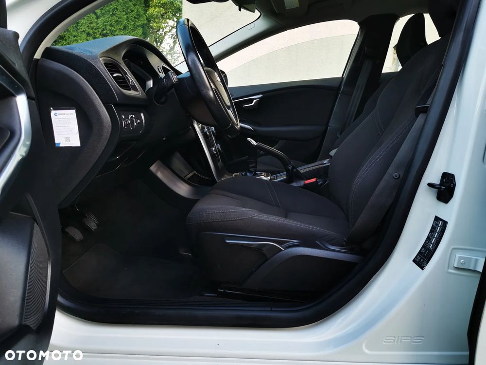 Volvo V40 - 13