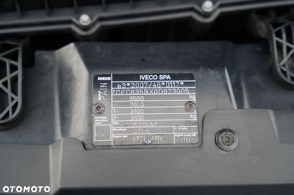 Iveco DAILY 35-150 / CHŁODNIA / THERMO KING / MANUAL / BLIŹNIAK / 3 MIEJSCA / - 36