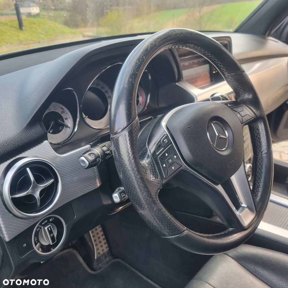 Mercedes-Benz GLK - 15