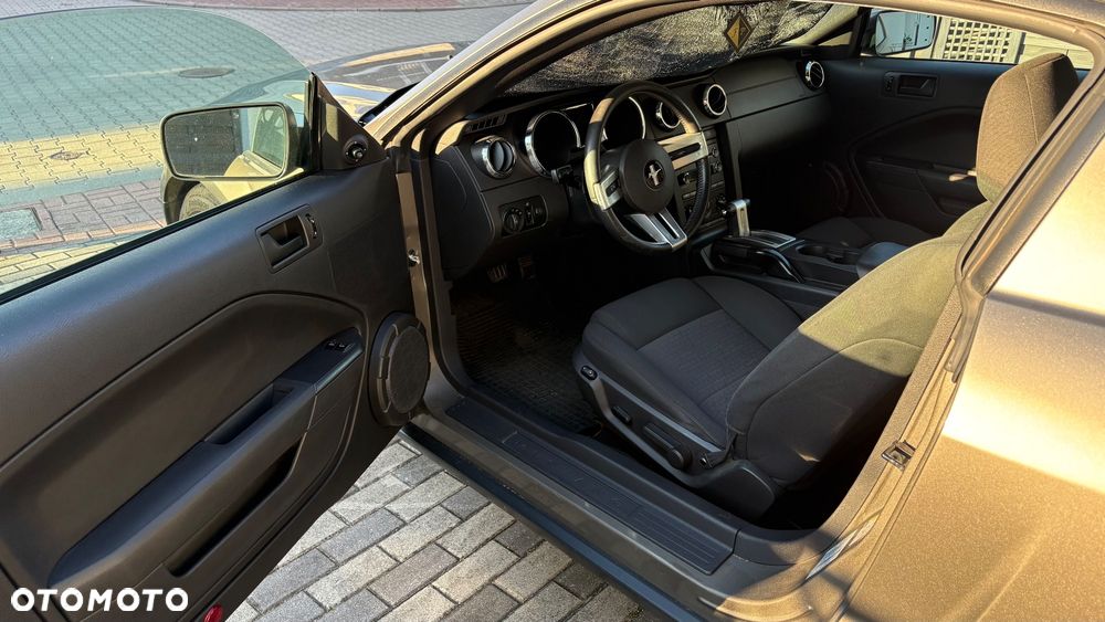 Ford Mustang 4.0 V6 - 5