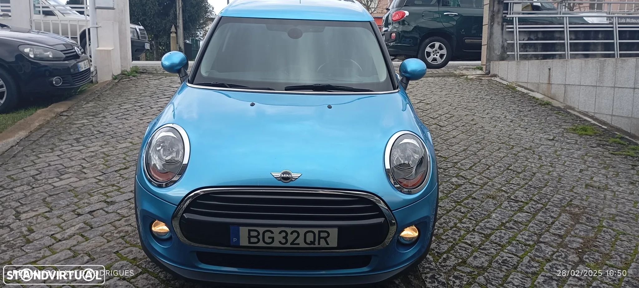 MINI 5 Portas Cooper D Aut. - 1