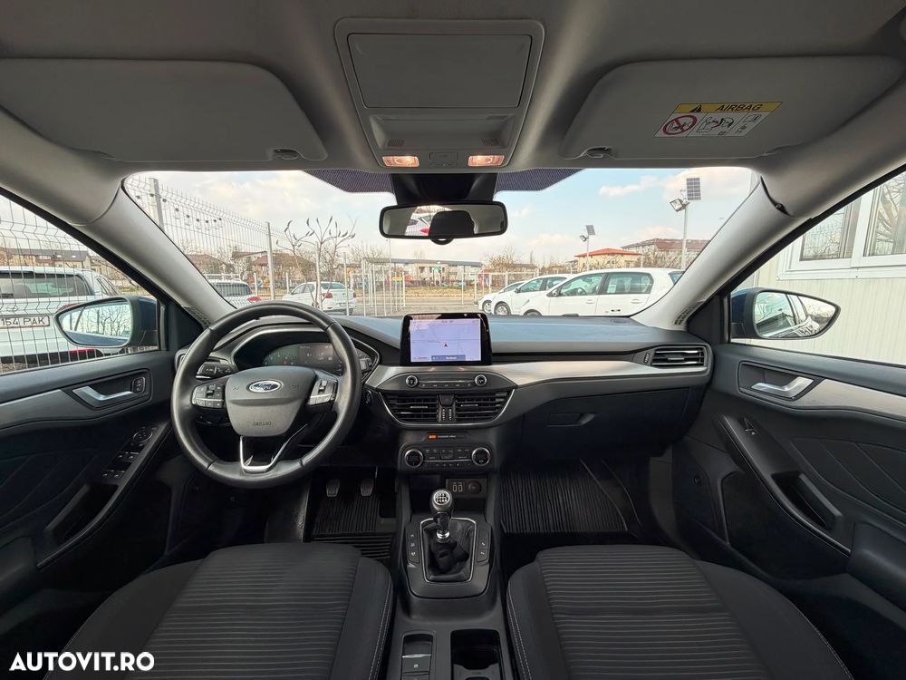Ford Focus 1.0 EcoBoost Titanium - 12
