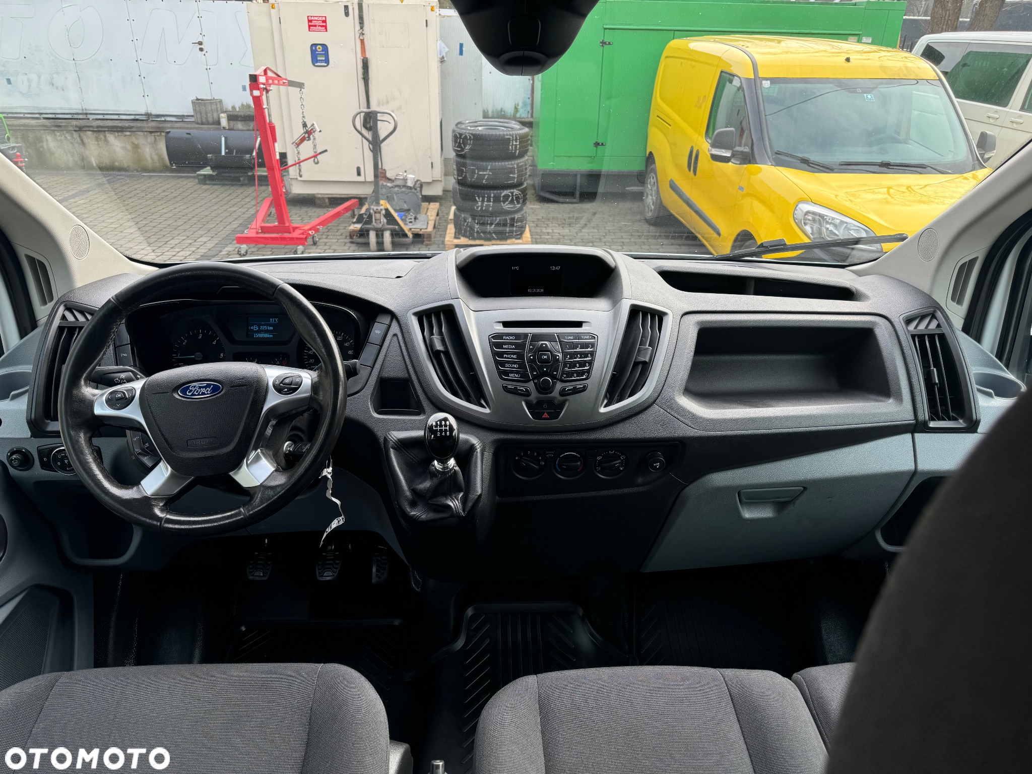 Ford Transit - 11