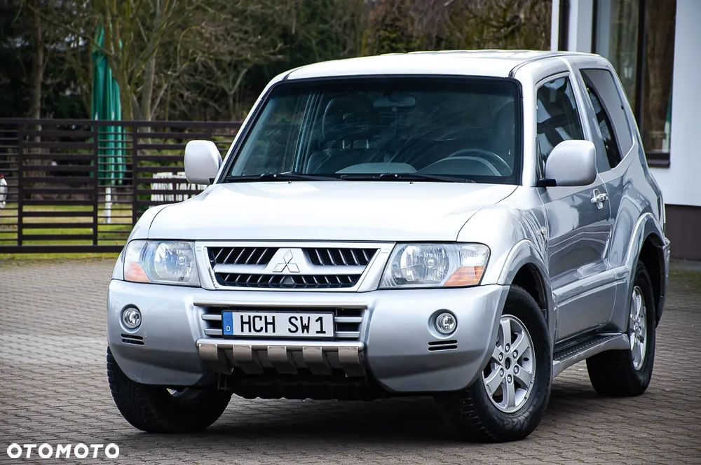 Mitsubishi Pajero 3.2 DI-D Automatik Dakar - 27