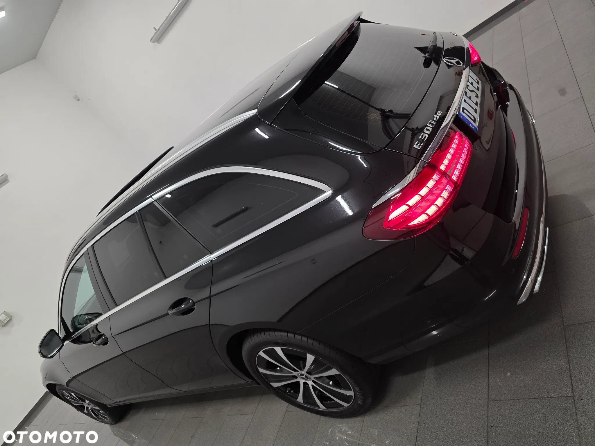 Mercedes-Benz Klasa E 220 d 4Matic 9G-TRONIC AMG Line - 34