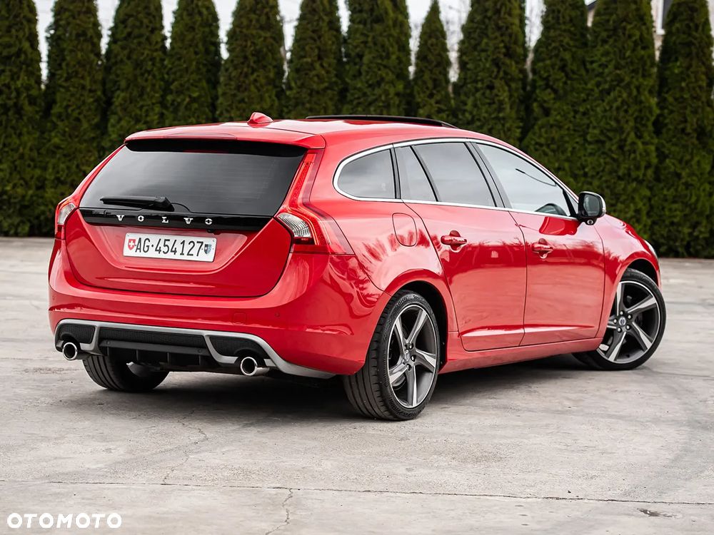 Volvo V60 D5 AWD Geartronic RDesign - 13