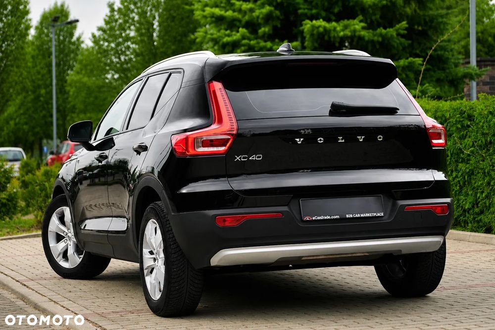 Volvo XC 40 T3 Momentum Pro - 6