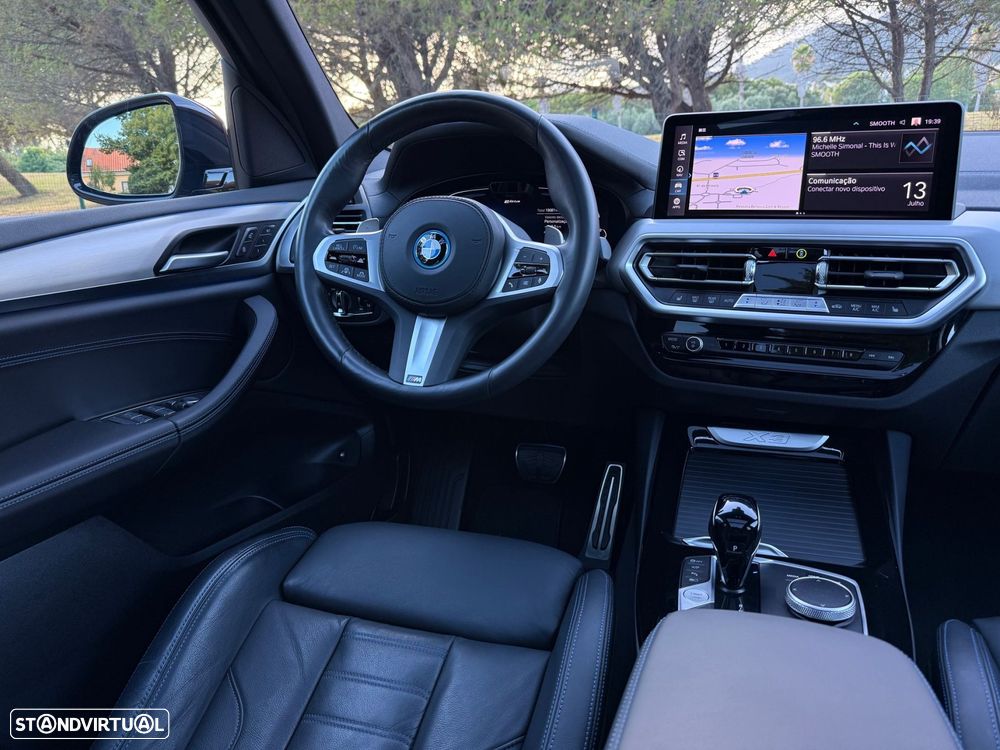 BMW X3 30 e xDrive Pack M — fotografia 27