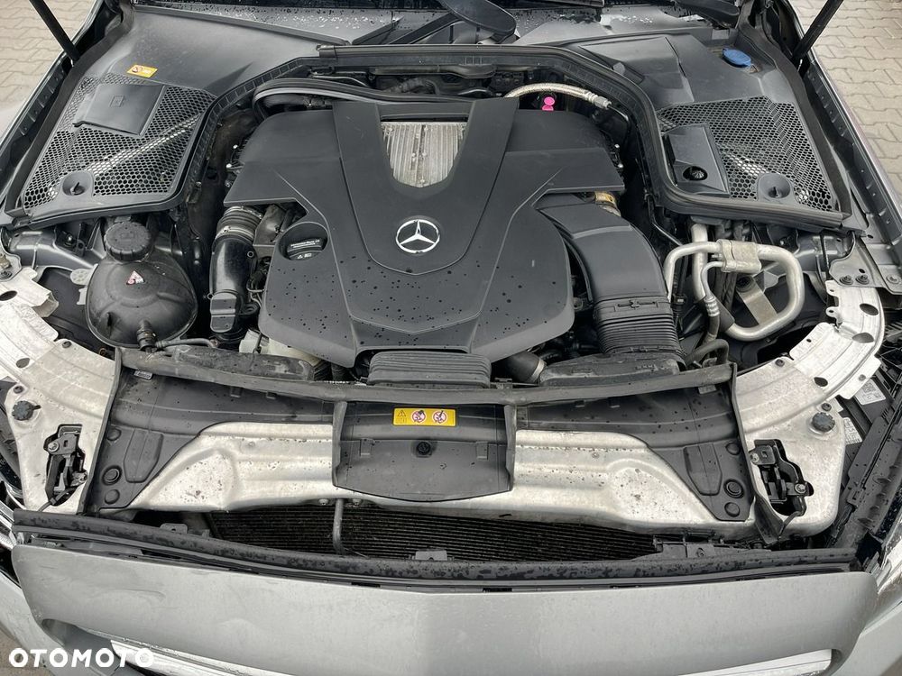 Mercedes-Benz Klasa C 400 4Matic 9G-TRONIC Avantgarde - 13