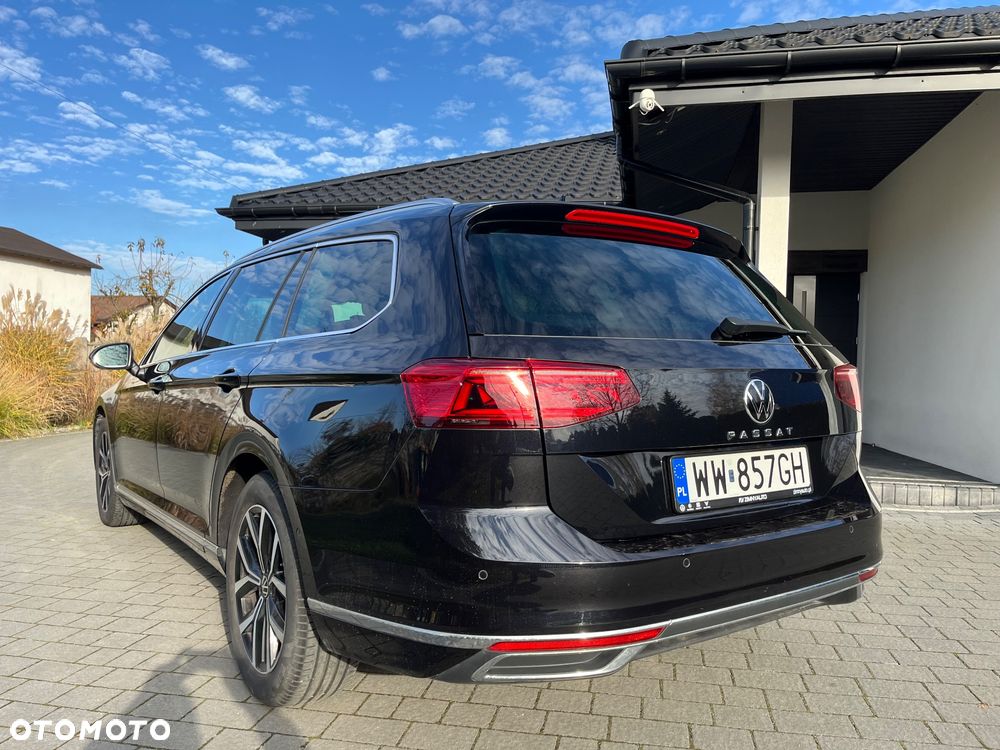 Volkswagen Passat 2.0 TDI SCR Elegance DSG - 2