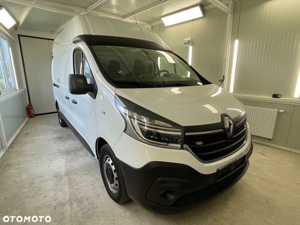Renault Trafic - 1