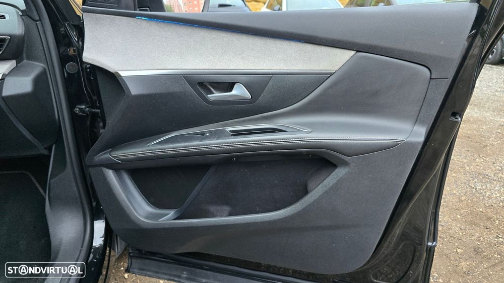 Peugeot 5008 1.5 BlueHDi GT EAT8 - 49