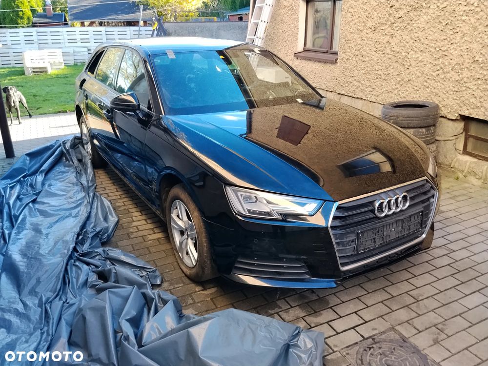 Audi A4 Avant - 1