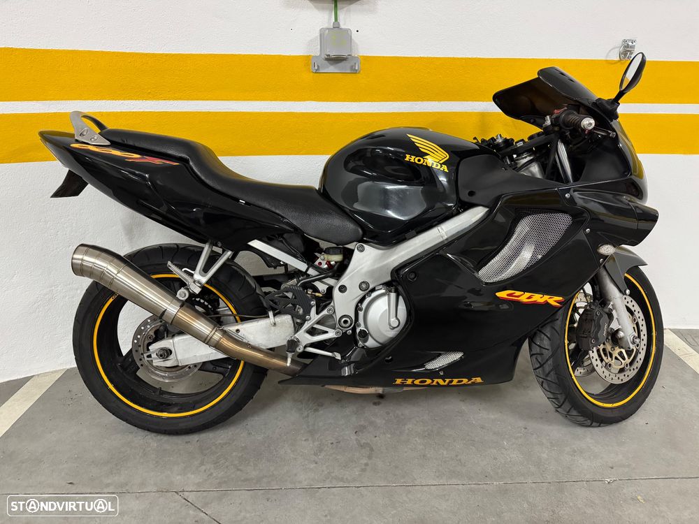 Honda CBR 600F - 1