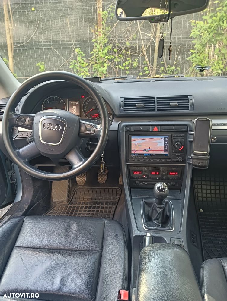 Audi A4 Limuzina 2.0 TDI B8 Quattro - 7
