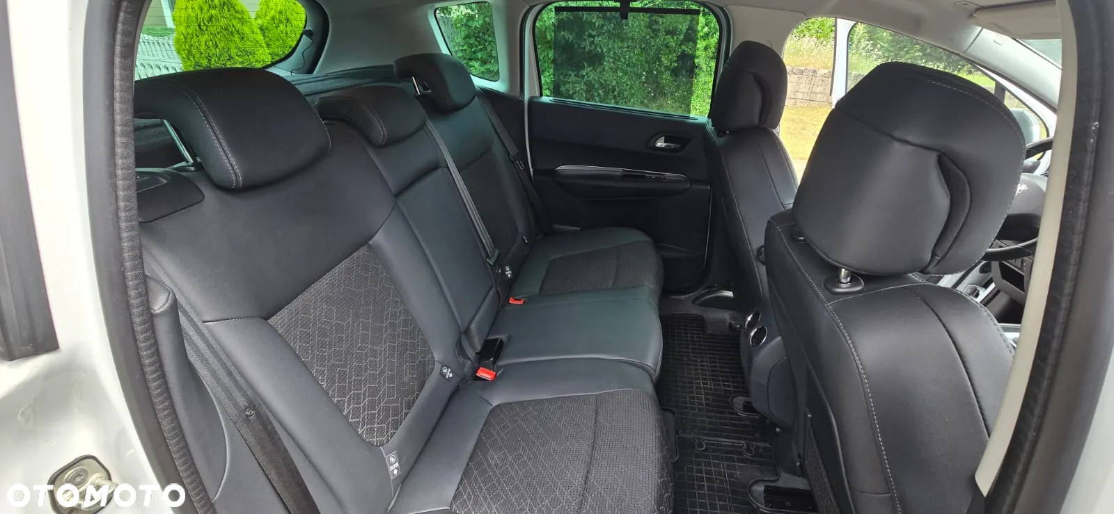 Peugeot 3008 - 13