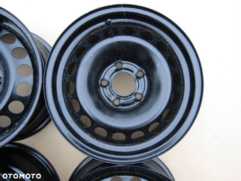 4x Felgi 15 Opel Astra H III Meriva A Vectra C Zafira A 6,5j 5x110 ET35 - 7