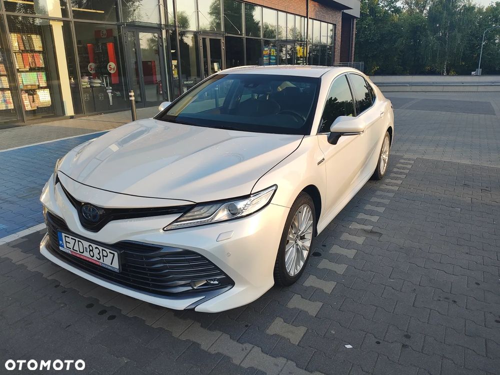 Toyota Camry 2.5 Hybrid Executive CVT - 3