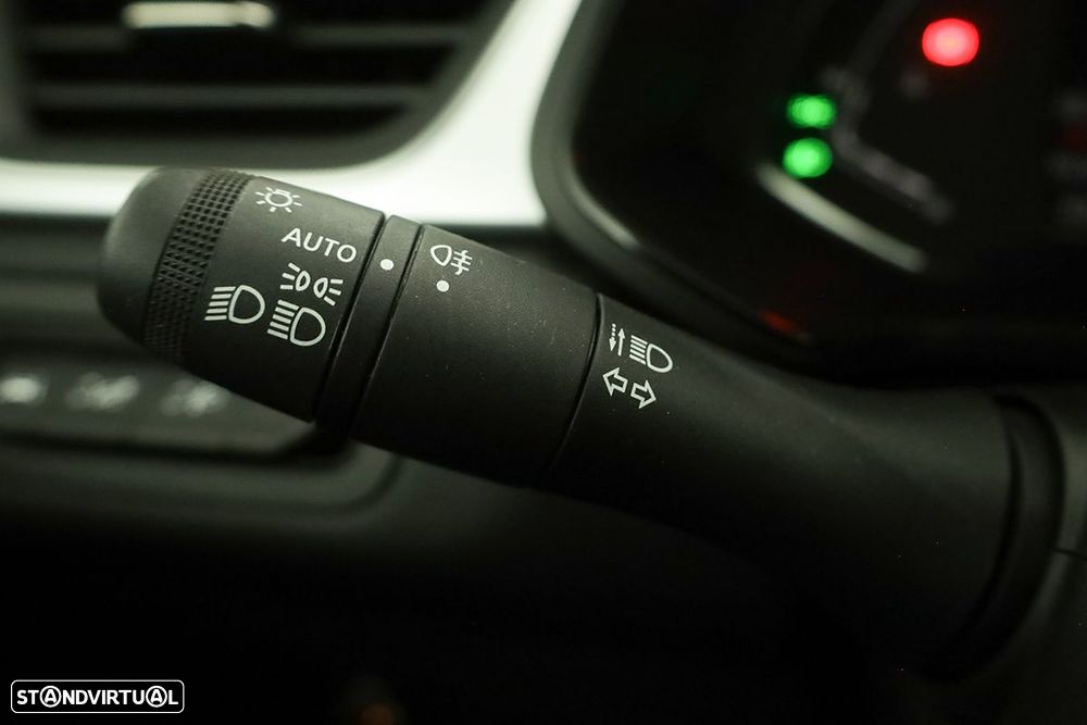 Renault Captur 1.0 TCe Techno Bi-Fuel - 17