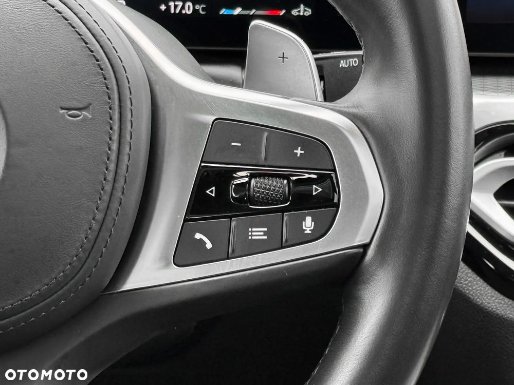 BMW Seria 3 320d xDrive M Sport Sport - 19