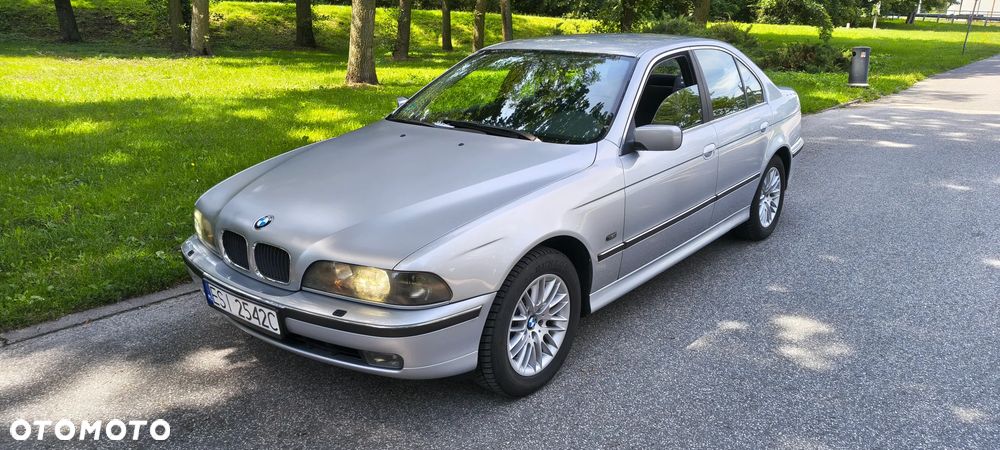 BMW Seria 5 528i - 22