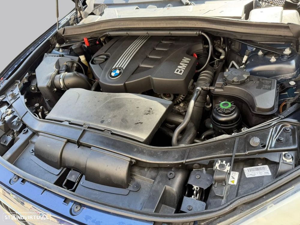 BMW X1 18 d xDrive - 33