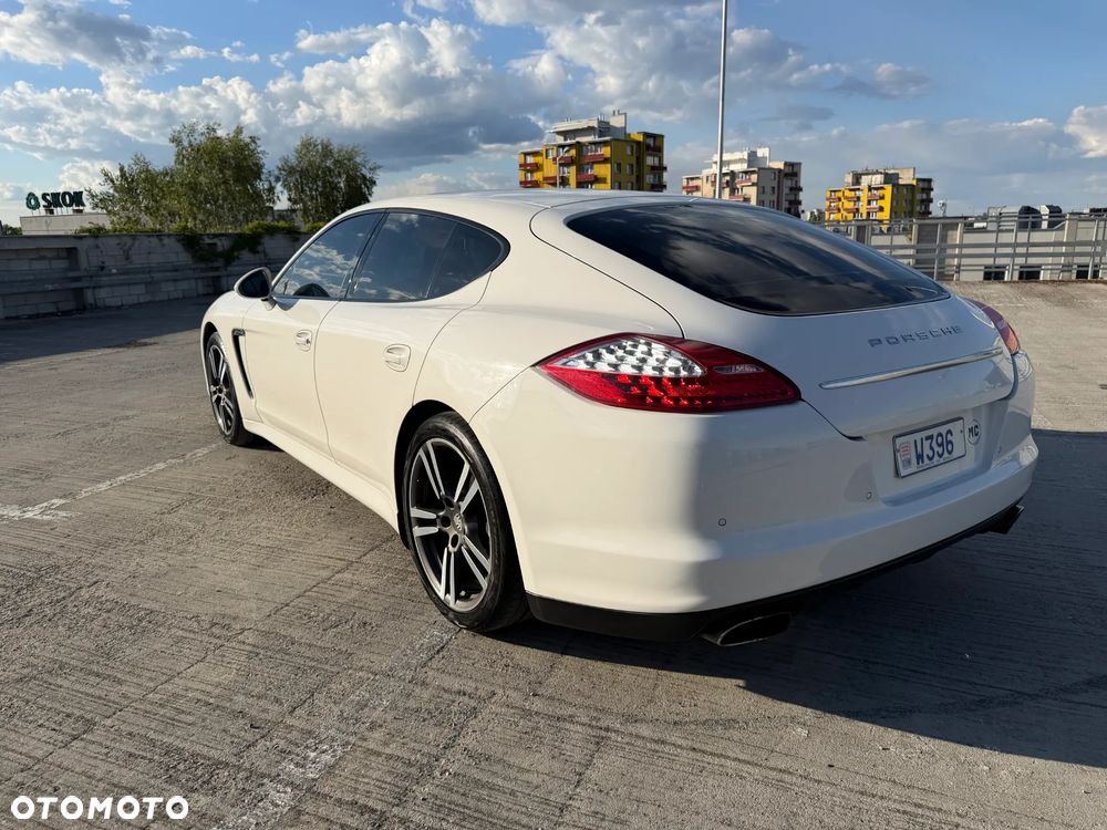 Porsche Panamera 4 PDK Platinum Edition - 6