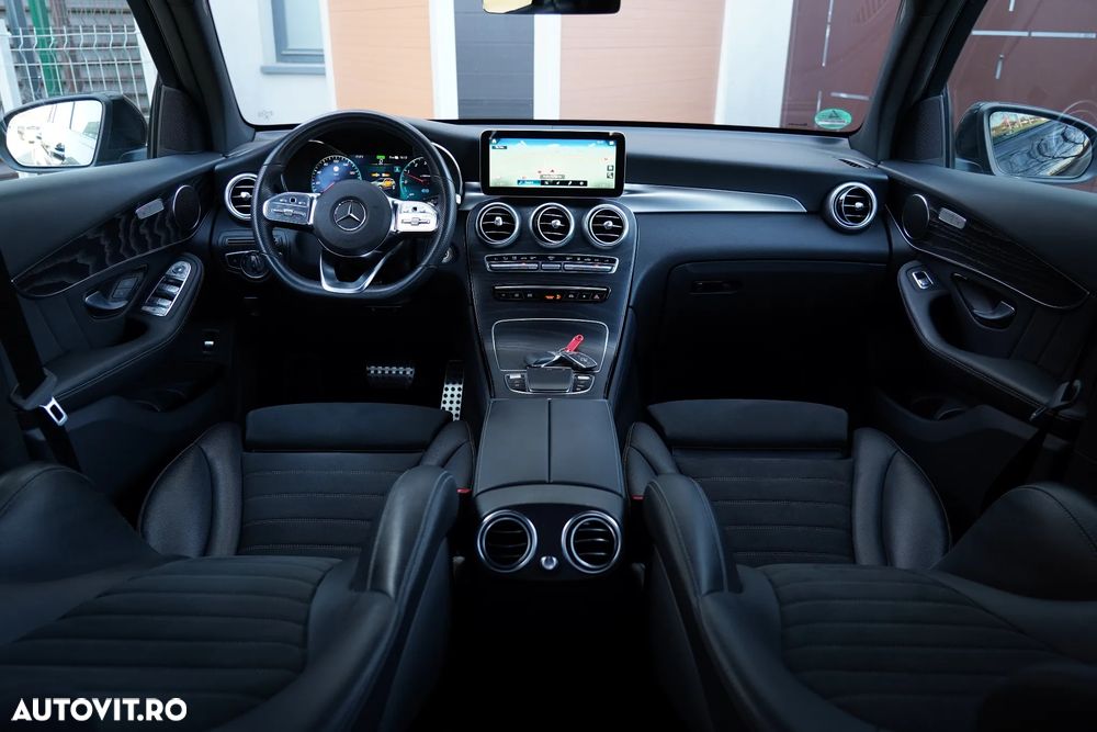 Mercedes-Benz GLC 300 de 4Matic 9G-TRONIC AMG Line Plus - 12