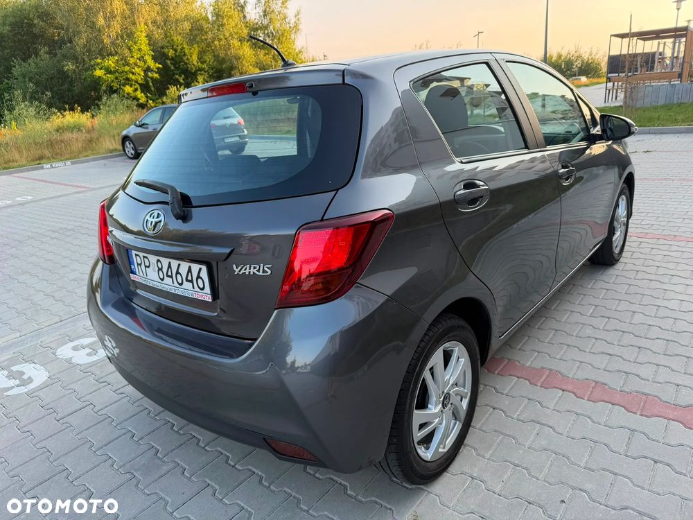 Toyota Yaris 1.33 Premium - 17