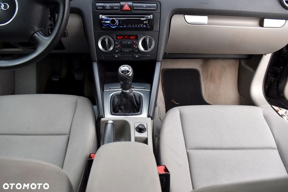 Audi A3 1.9 TDI Attraction - 24