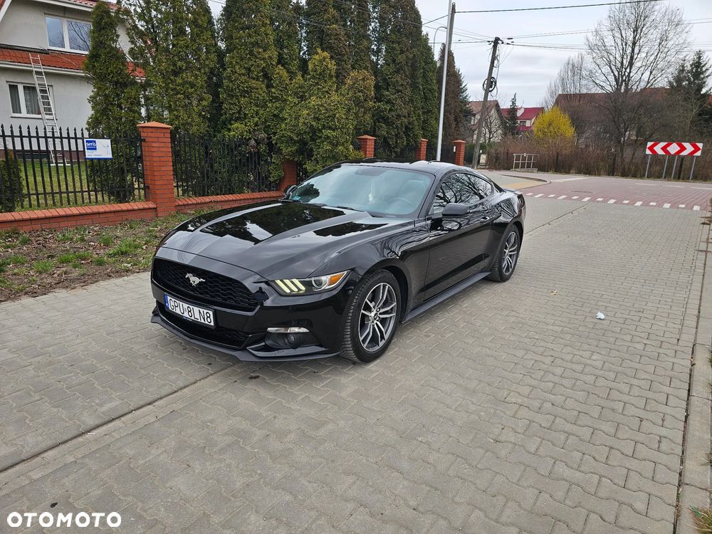 Ford Mustang - 2