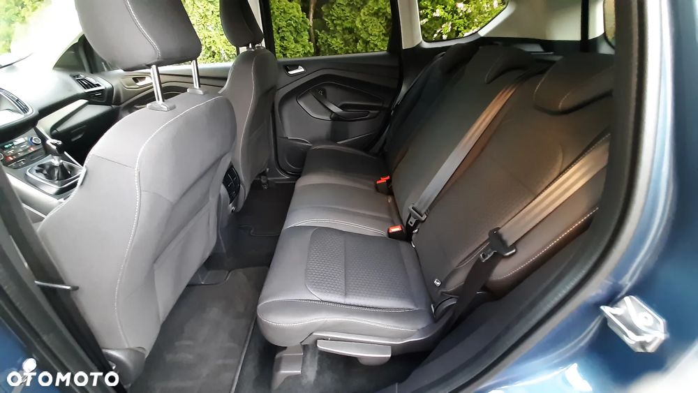 Ford Kuga 1.5 EcoBoost 2x4 Titanium - 34