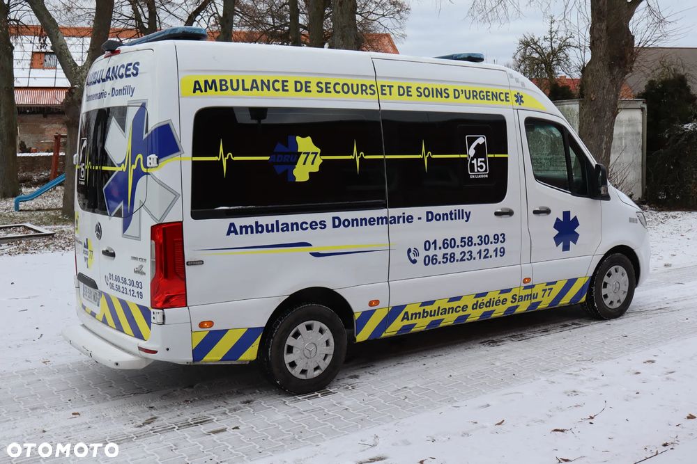 Mercedes-Benz Sprinter 319 - 7