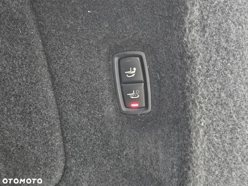 Porsche Cayenne Turbo Tiptronic S - 26