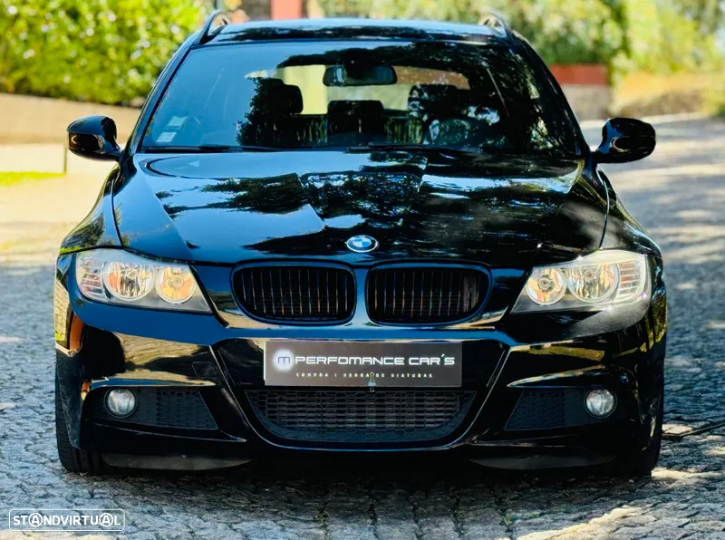 BMW 320 d Touring Navigation Sport - 2