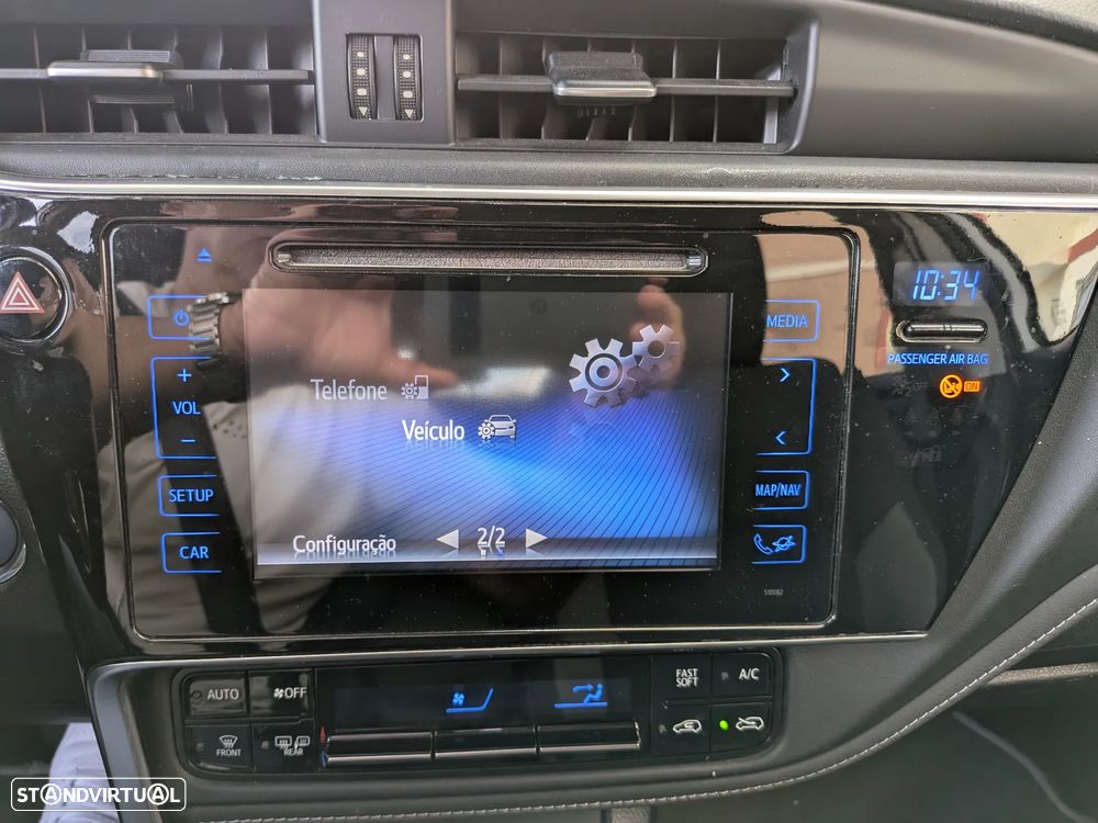 Toyota Auris Touring Sports 1.8 HSD Freestyle - 13