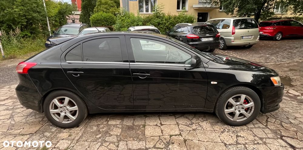 Mitsubishi Lancer - 6