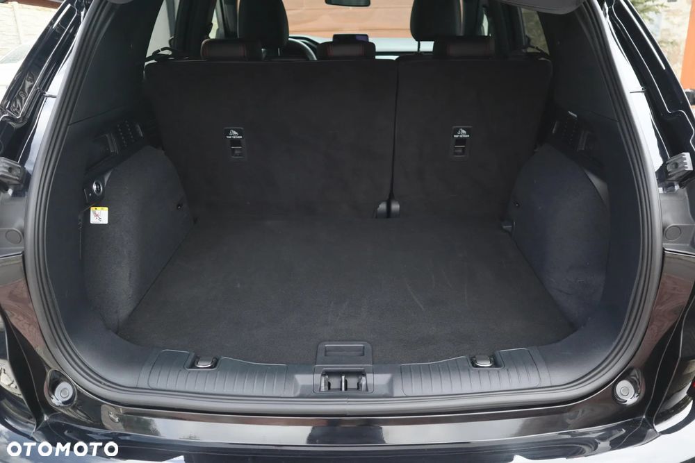 Ford Kuga 2.0 EcoBlue 4x4 ST-LINE X - 26