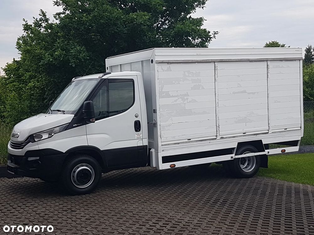 Iveco 70C18 KONTENER ROLETY BOK DO TRANSPORTU WODY 3,66x2,21x1,86 KLIMA DMC 7 TON RAMA DO ZABUDOWY - 2