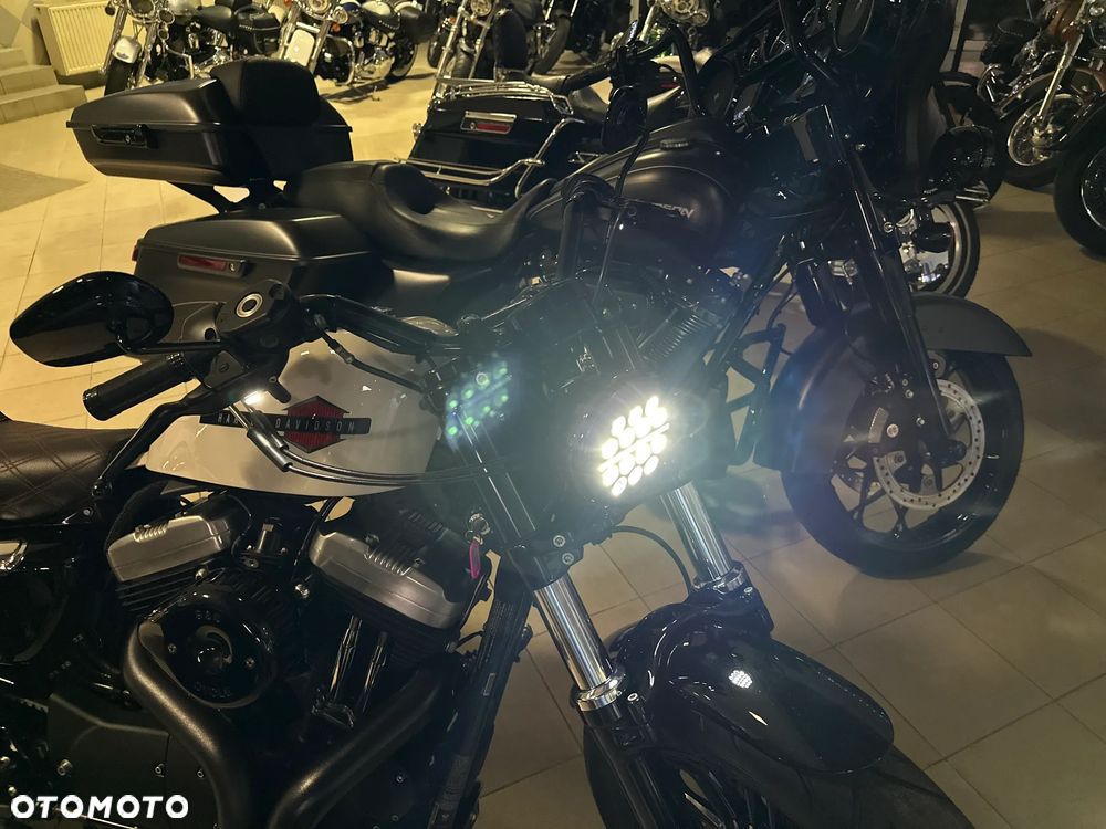 Harley-Davidson Sportster Forty-Eight - 35