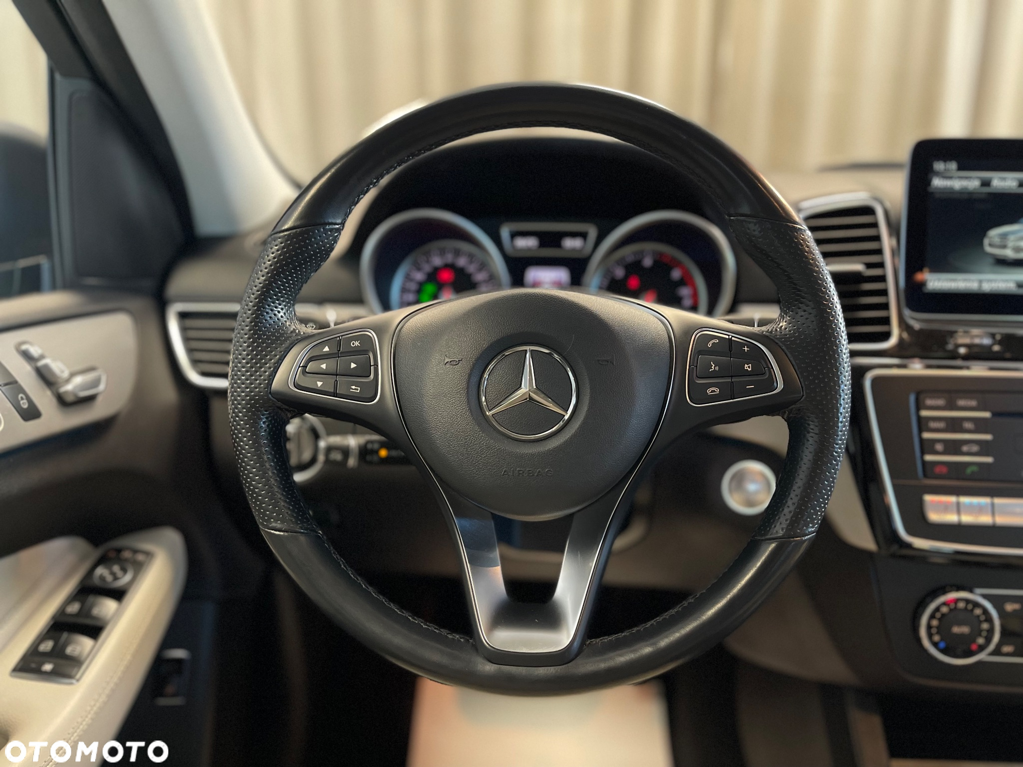 Mercedes-Benz GLE 350 d 4-Matic - 8