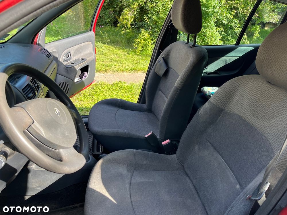 Renault Clio 1.5 dCi Emotion - 7
